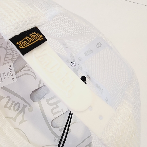 VON DUTCH WHITE RUBBER PATCH LOGO TRUCKER HAT OS Classic Y2K NWT! - Picture 8 of 9